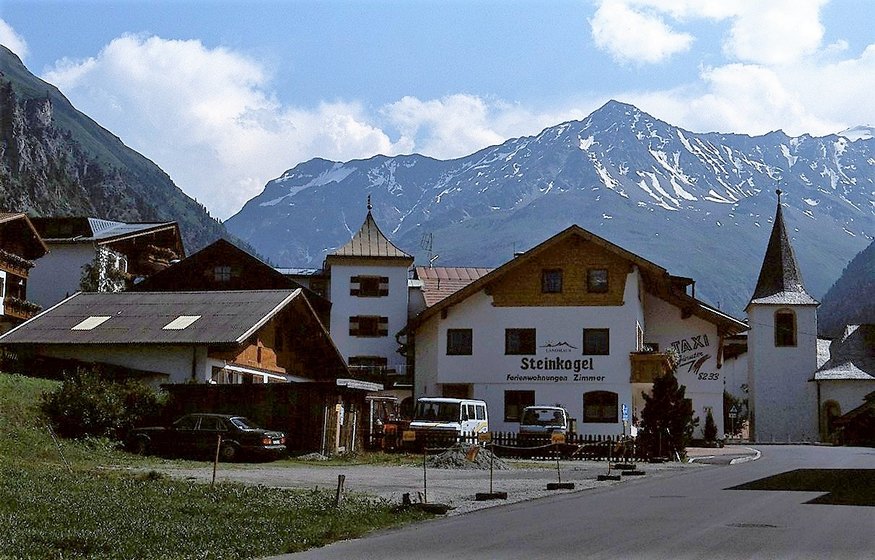 EHuette_96_0119.jpg